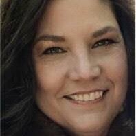 Lisa Feil's Instagram, Twitter & Facebook