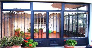 La nuova serratura cisa multitop matic per serramenti in alluminio e ferro, per inferriate e scuroni, si chiude automaticamente in sicurezza senza chiave. Infissi In Ferro Sicurezza E Resistenza