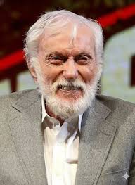 Dick Van Dyke 29 years Change to 100 years 💙🌹✨