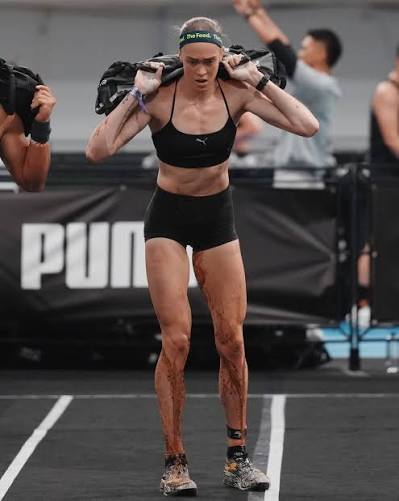 Australian athlete Joanna Wietrzyk reportedly suffered sudden fecal incontinence due to intense physical stress during the Women's Pro race at HYROX Beijing but continued competing and won with a time of 1:01:23.