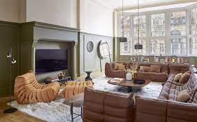 It is by far the most attractive piece of furniture i've ever seen that kind of looks like a larvae. Togo Sofa 3 Seater By Ligne Roset Stylepark