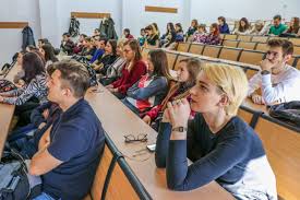 Universitate cu grad de incredere ridicat. Bac 2019 PregÄtire GratuitÄ La Istorie In Fiecare SambÄtÄ La 10 Facultatea De Istorie A UniversitÄÅ£ii Bucuresti Edupedu Ro