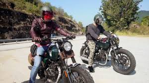 Ep9104 pass by at 1221hrs 30 minutes delay wasn't planning to spot. Kuala Kubu Bharu Cafe Racer Gp250 125 Brixton 150 Ktm 690 Youtube