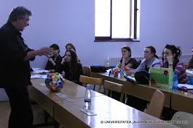 Eu termin acum anul i la cuza la iasi.merita enorm sa faci asa o facultate daca esti sigur ca jurnalismul ti se potriveste.se face scoala, cu profi si sistem responsabili.din pacate,oportunatile pe piata muncii sunt limitate la iasi.tu invata. Litere Admitere LicenÈ›Äƒ Admitere 2021 Universitatea Alexandru Ioan Cuza Din IaÈ™i