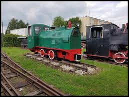 Steam trains run back and forth on the line on saturdays from spring to the end of summer. Sochaczew Fotos Bahnbilder De