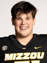 Val Erickson's Instagram, Twitter & Facebook