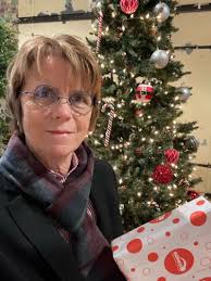 Helping the Boingo elves deliver a little holiday cheer today! 🎄