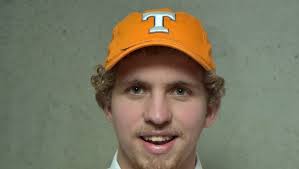 Knoxville area athletes sign college letters