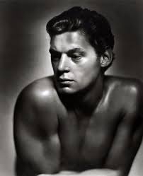 Actors In Their 30s With Black Hair Vintage Everyday 30s American Hollywood Actors The Classic Film Stars That Make You Fall In Love Hollywood Actor Movie Stars George Hurrell