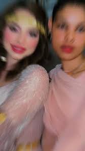 Sara Beavers's Instagram, Twitter & Facebook