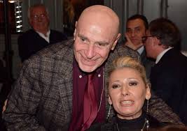 Edoardo vianello, gianni morandi, tony renis. Edoardo Vianello Con La Moglie Elfrida Foto Di Bacco Dago Fotogallery