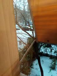 Lago di garda gente nel panico si mette in fuga per l'arrivo della grandine grossa Grandine E Neve A Parma E Provincia Disagi Al Traffico E Danni