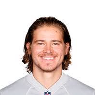 Justin Herbert's Instagram, Twitter & Facebook