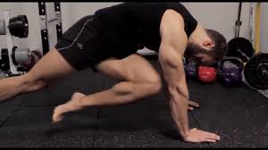 Die brustmuskeln stehen mir dabei im vordergrund, denn ich bin echt flach wie 'n brett. 10 Min Hammer Workout Zuhause Mit Nur 4 Ubungen Youtube