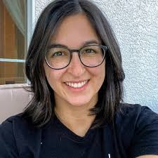 Victoria Dooling's Instagram, Twitter & Facebook