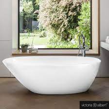 Freistehende badewannen angebote im preisvergleich ✓ testberichte ✓ echte bewertungen & geprüfte shops! Victoria Albert Mozzano Freistehende Oval Badewanne Weiss Glanz Innen Weiss Glanz Moz N Sw No Reuter