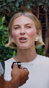 Her MARRIAGE ended. Her DOGS died. Her CAREER unraveled… but she ROSE again  🌹 Life in 60 seconds w/ Julianne Hough