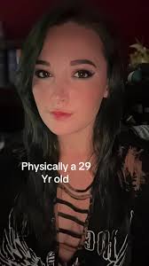 almost30club #brainisscrambled #battyferngully #ferngully #robinwilli...