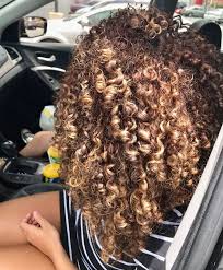 Hairstyles 50 Curly Hair Styles With Highlights Curly Hair Highlights Ideas Curly Hair With Highlig Highlights Curly Hair Curly Hair Styles Hair Highlights