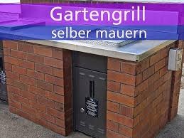Die halterungen für den grillrost können sie entweder in der gewünschten höhe direkt zwischen den ziegelsteinen vermauern oder nach dem trocknen des mauerwerks anbringen. Gartengrill Grillkamin Grill Selber Mauern Mit Ziegel Oder Backsteinen