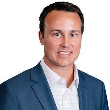 Clint Christopher's Instagram, Twitter & Facebook