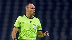Das europa league finale in einer der schönsten stadt in danzig, polen sollten sie nicht verpassen. Referee Teams Appointed For Uefa Champions League And Uefa Europa League Finals Inside Uefa Uefa Com