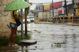 Apac atualiza alerta para laranja; chuva moderada a forte é prevista para a RMR e Zona da Mata