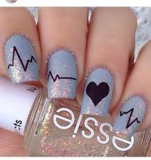 Los pintauñas permanentes tienen una duración de por lo menos dos semanas, más del doble del tiempo. 260 Ideas De Unas Tumblr En 2021 Disenos De Unas Manicura De Unas Manicura
