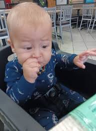 Thought I'd share this cute video of my youngest sneaking one of his snacks  to Atlas. I just can't get enough how gentle his is with the kids, I'm  going to have