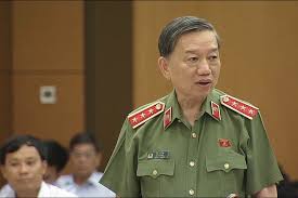 Bộ trưởng bộ công an là ủy viên bộ chính trị, ủy viên hội đồng quốc phòng và an ninh, ủy viên ban chỉ đạo cải cách tư pháp trung ương. Ä'oáº¡n TrÆ°á»ng Tháº¥t Thanh To Lam Ban Minh Chuá»™c VÅ© Tiáº¿ng Viá»‡t