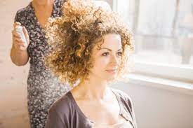 Often when you book a haircut or color appointment at a hair salon near you in chicago, the receptionist will discuss varying talent. Best Curly Hair Salons In Nyc