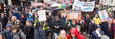 Om de demonstratie is letterlijk en figuurlijk niet meer heen te gaan. Massale Klimaatdemonstratie In Amsterdam Is Nog Maar Het Begin Socialisme Nu