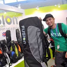 The Kelly Family Fell In Love With An Alien Chords Fusion Keyboard Gig Bag In Shanghai At Music China Bags Backpack Straps Gigs