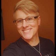 Laura Bixby's Instagram, Twitter & Facebook