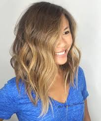 A few years ago, people often tilted their head in confusion. Asymmetric Long Bob Wavy Hairstyle Ecemella