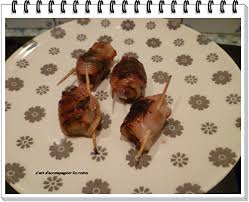 Faites griller le poivron vert, coupé en deux et épépiné, 10 min au four à 210°c. Brochettes De Choux De Bruxelles Au Lard Par Laurent Mariotte L Art D Accompagner Les Restes De L Art D Accompagner Les Restes Et Ses Recettes De Cuisine Similaires Recettesmania
