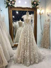 Berta 19 112 Wedding Dress New Size 10 7 500 Preowned Wedding Dresses Wedding Dresses Preloved Wedding Dresses