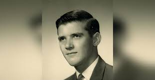 Charles Dunphy's Instagram, Twitter & Facebook