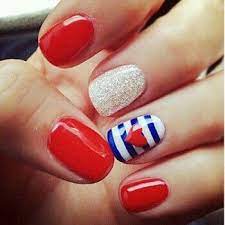 Hoy, os proponemos unas cuantas ideas para lucir unas uñas marineras para este 2013. Unas Marineras Manicura Disenos De Unas Manos Y Pies