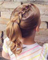 Frisuren Im Kindergarten Originelle Ideen Und Neue Gegenstande Kinderfrisuren Flechtfrisuren Haare Madchen