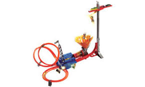 amazon com hot wheels sky jump track set toys games hot wheels sky jump track set