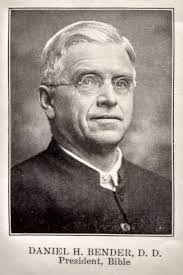 Leland Yoder's Instagram, Twitter & Facebook