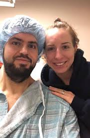 29yo US man loses 136kg and 6kg of skin for wedding