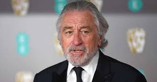 Infortunio a una gamba per De Niro in Oklahoma