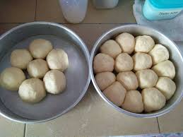 Roti canai atau roti jenis leper yang berbentuk bulat ini, merupakan satu makanan kegemaran di malaysia. Kuali Mama Resepi Roti Lembut 1 Paket Yis 1 Cwn Air Facebook