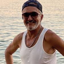 Ator rogério samora, conhecido por 'nazaré', sofre infarto gravando novela e fica em coma. Rogerio Samora Ator Revelou Que Se Sentiu Um Cavalo A Ser Chicoteado Para Chegar A Meta