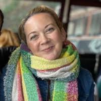 40+ “Barker” profili