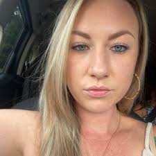 Abbey Ozimek (@abbeyozimek)