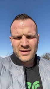 Frank Mancari's Instagram, Twitter & Facebook