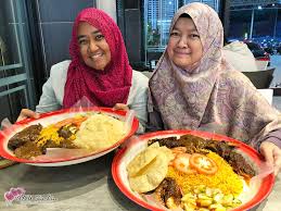 The town lies along trunk road number three, named tebrau highway, at the junction which leads to ulu tiram. Berbuka Dengan Set Rewang Nasi Briyani Di The Straits Kopitiam Nsk Ulu Tiram Sunah Suka Sakura